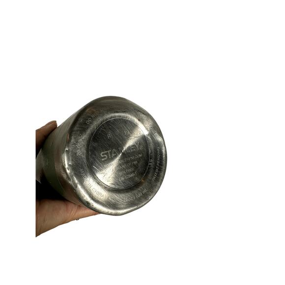 Stanley Water Bottle 25 oz Green Stainless Steel Screw-Top (Dented, Untested) - Picture 3 of 5